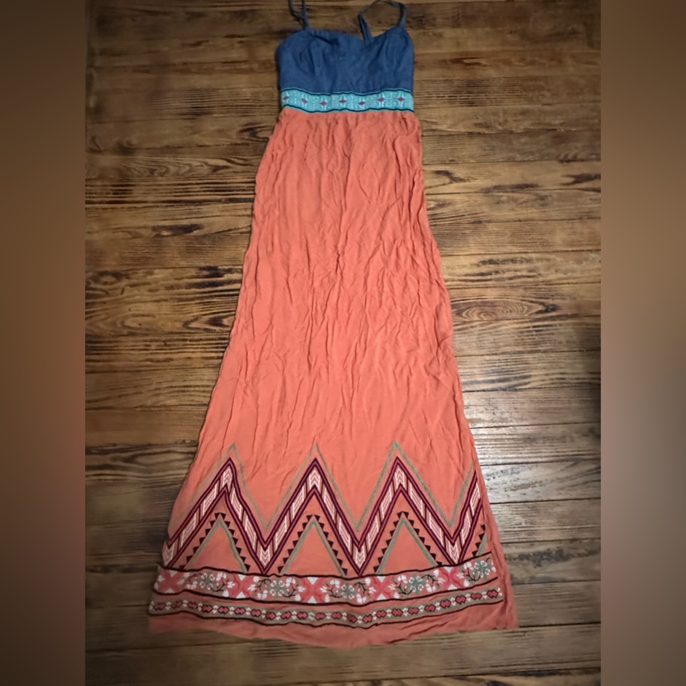 Flying tomato maxi